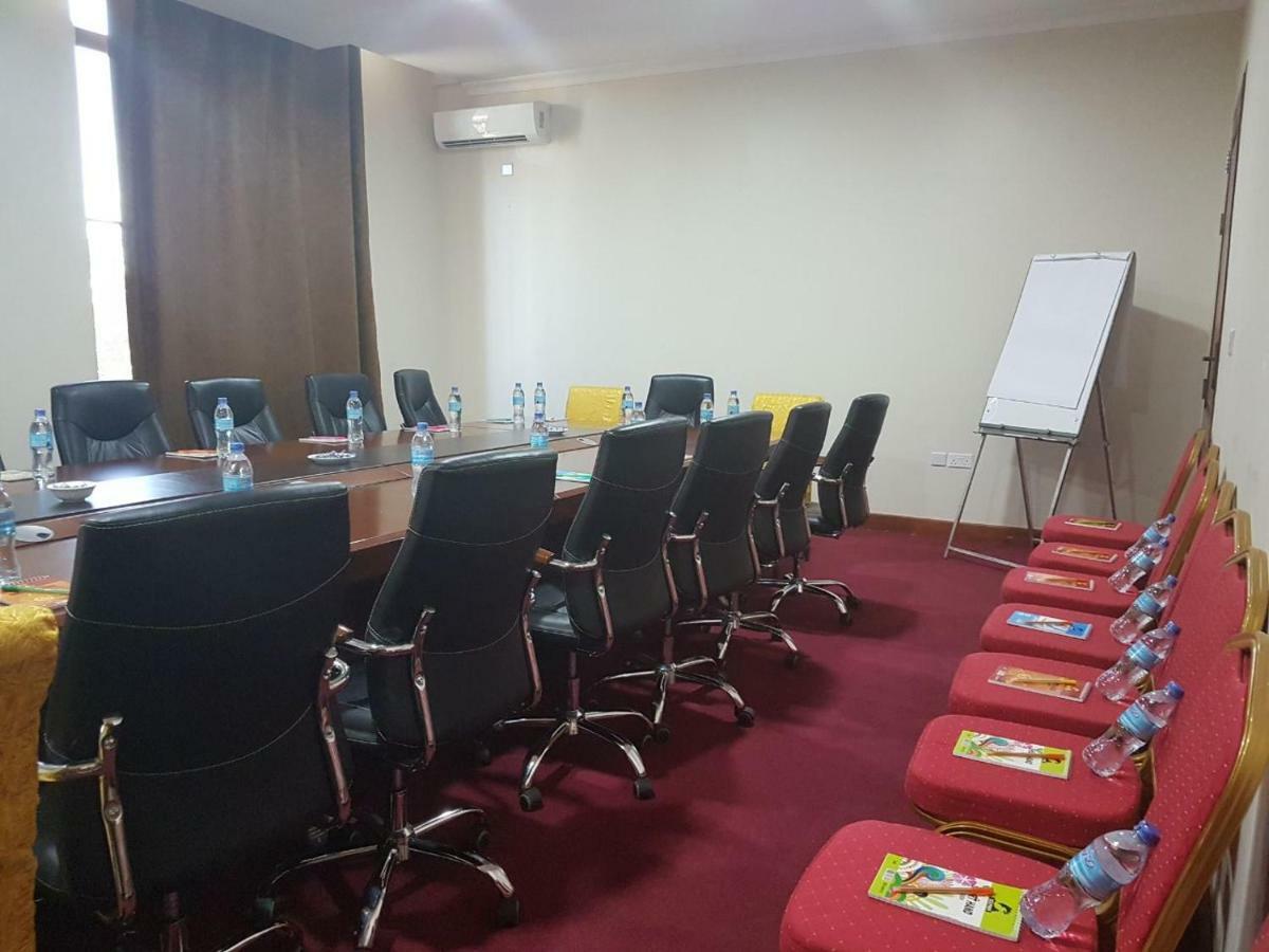 Nashera Hotel Dodoma ภายนอก รูปภาพ