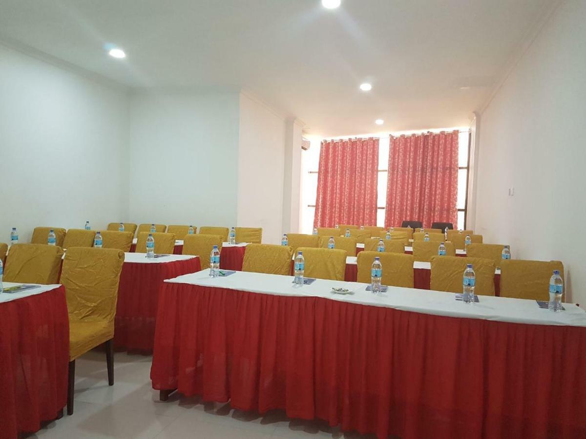 Nashera Hotel Dodoma ภายนอก รูปภาพ