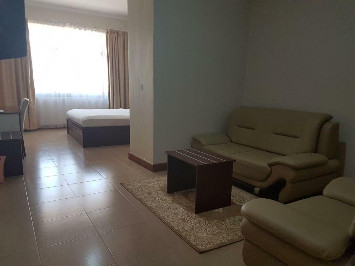 Nashera Hotel Dodoma ภายนอก รูปภาพ